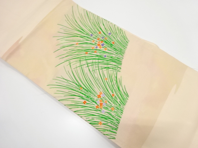 草葉に小花模様織り出し　名古屋帯